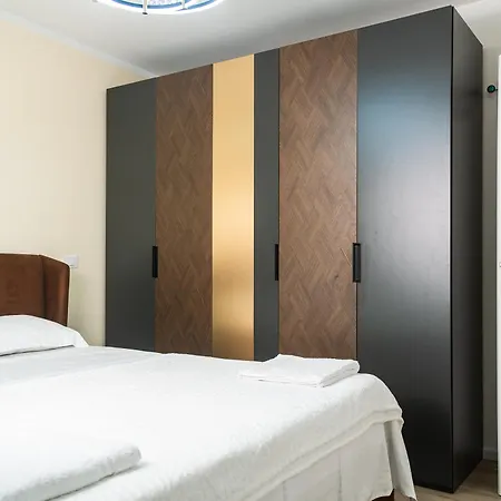 Апартаменты Quiet With Private Garage And 5 Min To Center